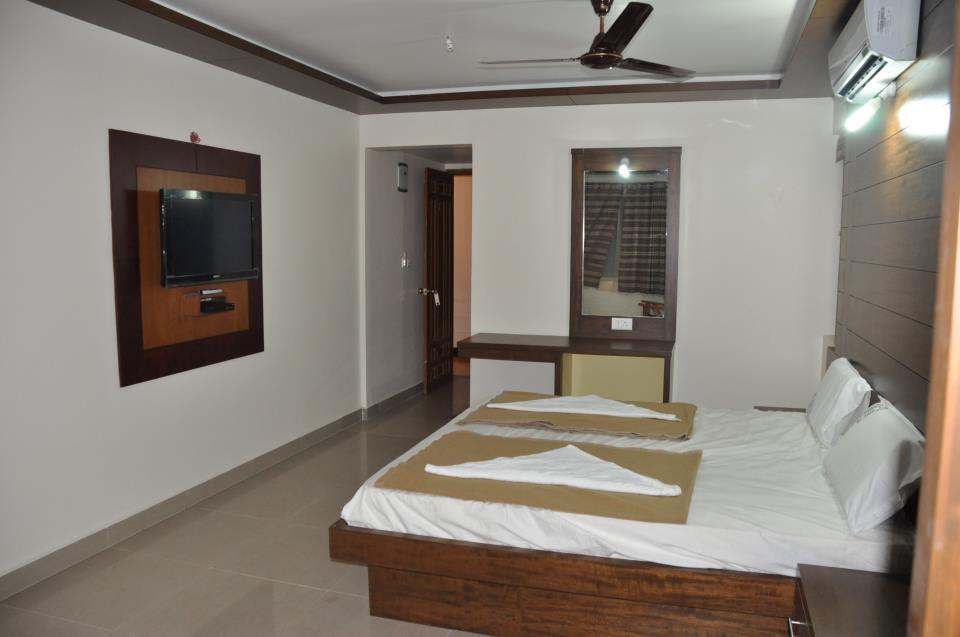 Suprabha Residency Villa Kalasa Екстериор снимка