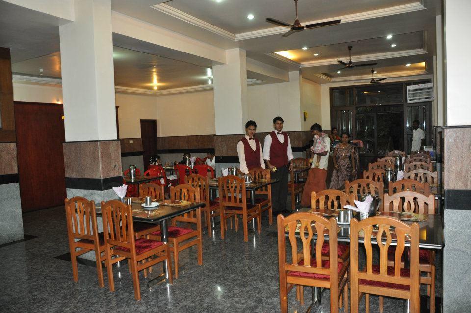 Suprabha Residency Villa Kalasa Екстериор снимка