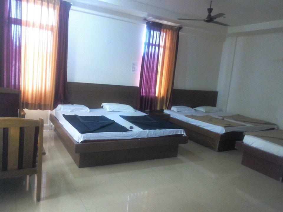 Suprabha Residency Villa Kalasa Екстериор снимка