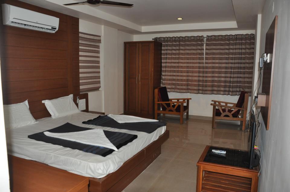 Suprabha Residency Villa Kalasa Екстериор снимка